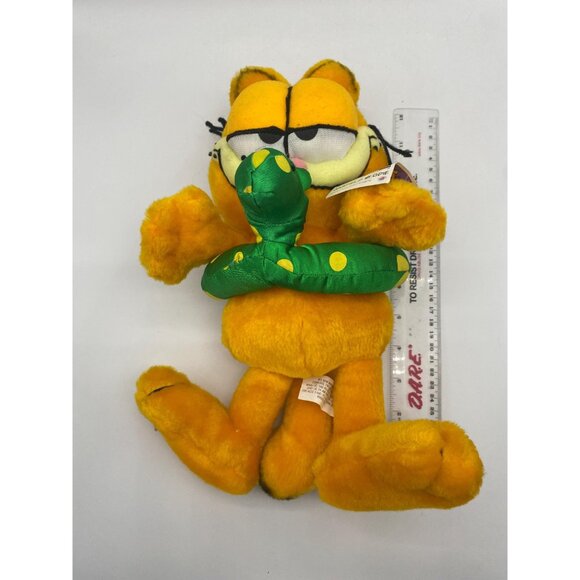 Pool Party Garfield Plush: Vintage Cartoon Cat Collectible from Nanco - Picture 6 of 10
